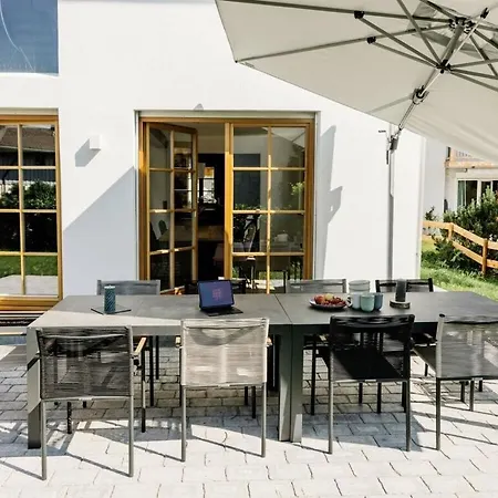 Semesterbostad Cloud 9a Comfortable Holiday Traunstein
